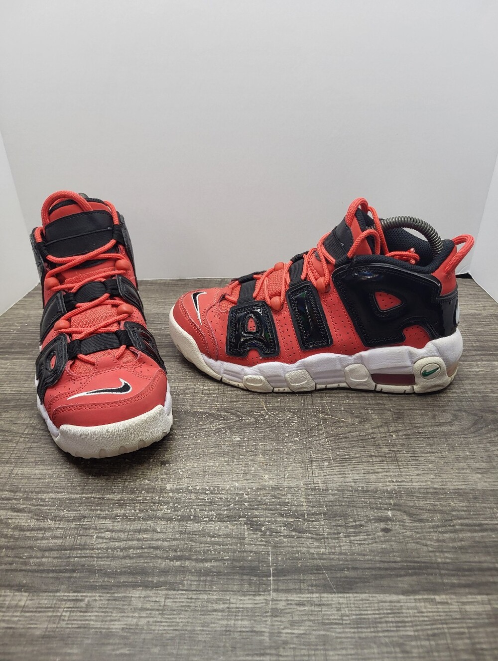 Nike Boys Air More Uptempo DV2205-600 Red Basketball Shoes Sneakers Size 5 Y